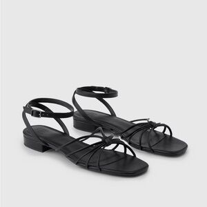 Gap Black Strappy Sandals Size 10